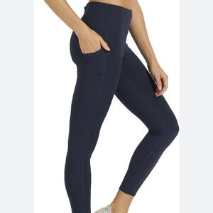 Vuori Stride Legging Womens Size S Navy Ink Blue Pockets Yoga Hemmed 22.5”